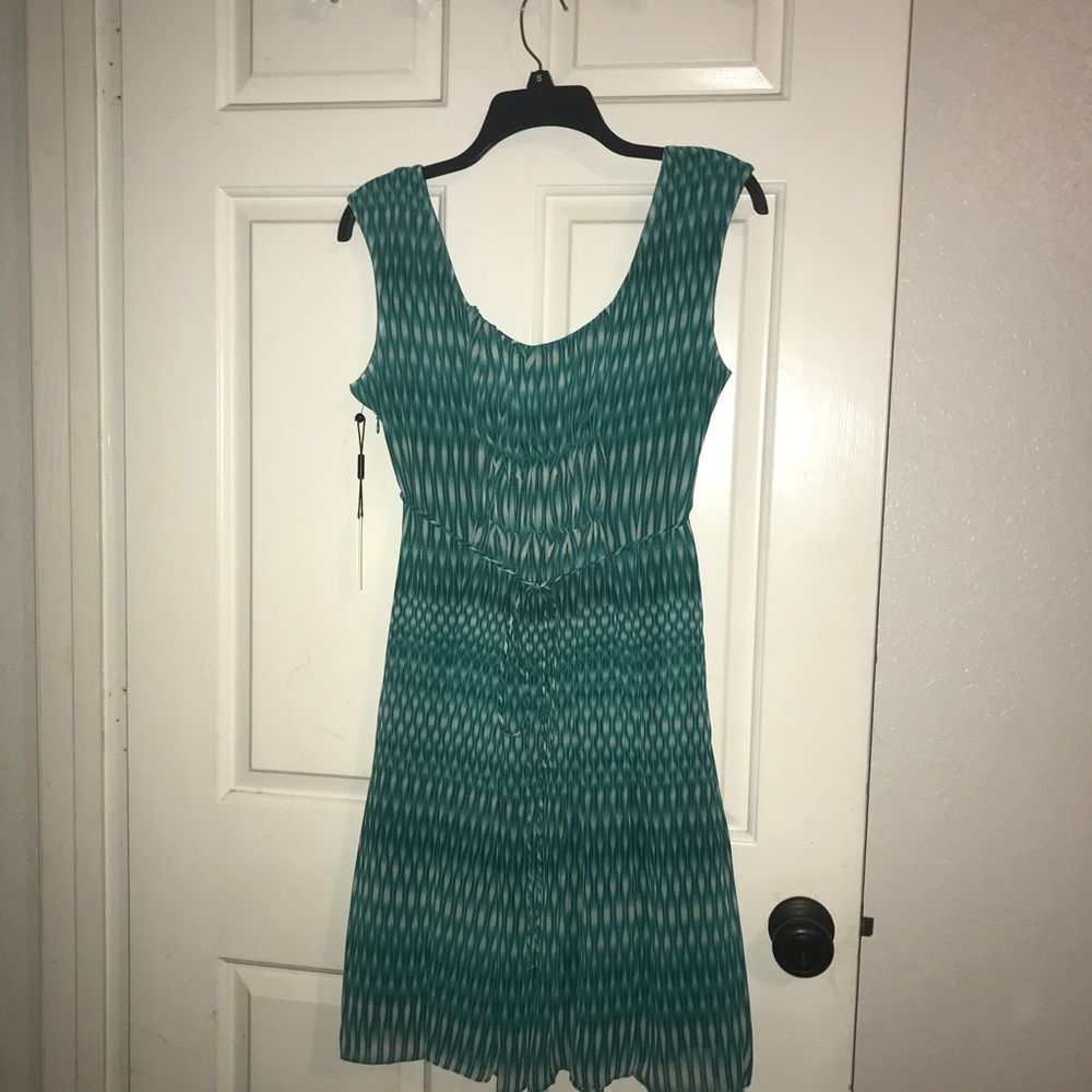 Calvin Klein dress - Picture 4 of 4